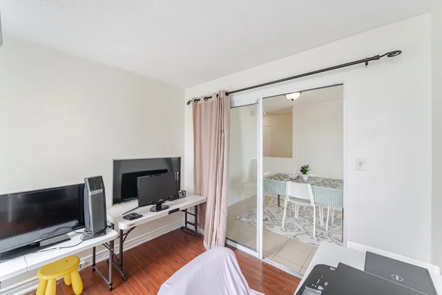 #704-155 Hillcrest Avenue, Mississauga - photo 14
