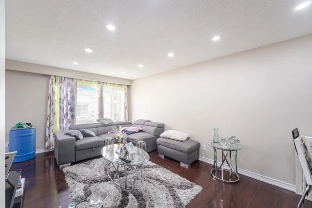 23 Merton Road, Brampton - photo 14