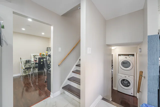 23 Merton Road, Brampton - photo 18
