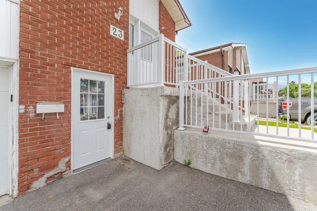 23 Merton Road, Brampton - photo 32