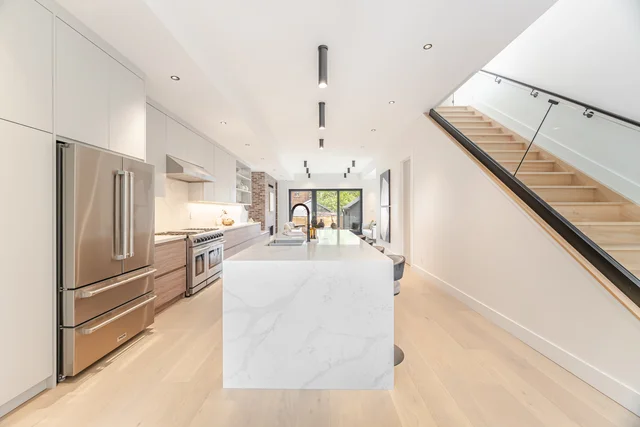 108 Sammon Avenue, East York - photo 11