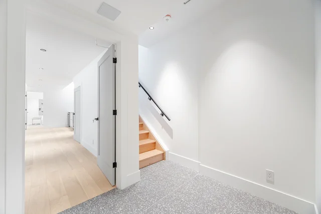 108 Sammon Avenue, East York - photo 58