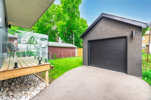 108 Sammon Avenue, East York - photo 80