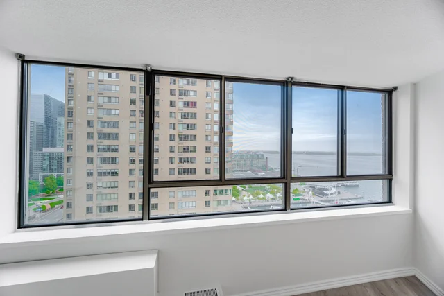 270 Queens Quay West #2008, Toronto - photo 18