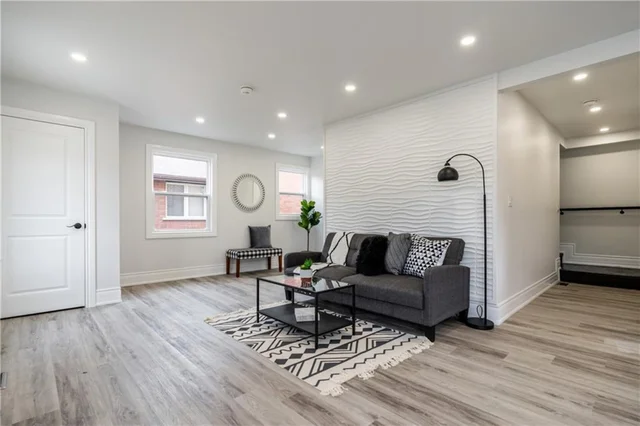 living rm .jpg