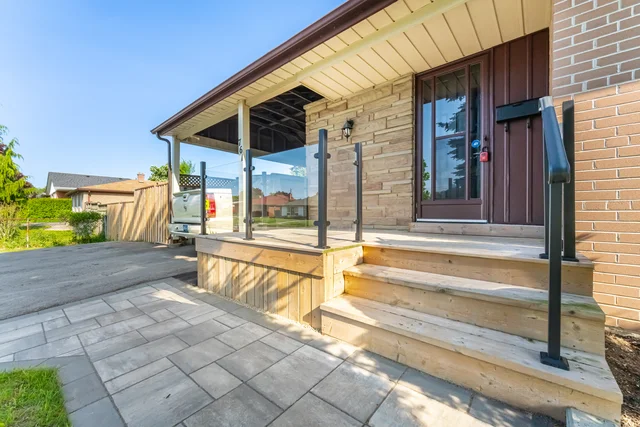 761 Krosno Boulevard, Pickering - photo 16