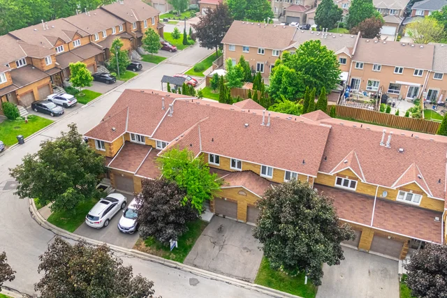 #49-550 Steddick Court, Mississauga - photo 4