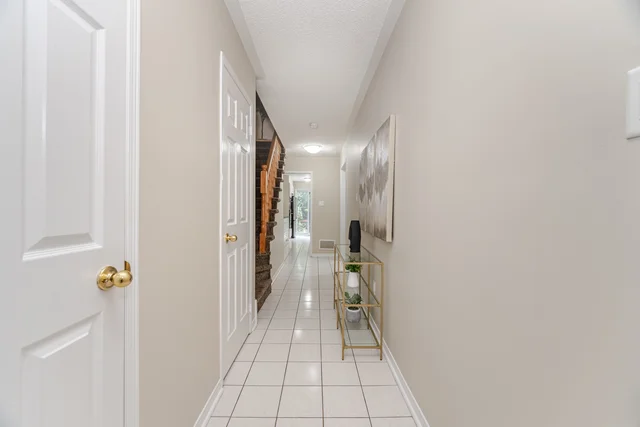 #49-550 Steddick Court, Mississauga - photo 12