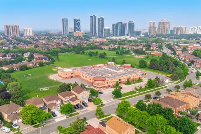 #49-550 Steddick Court, Mississauga - photo 53