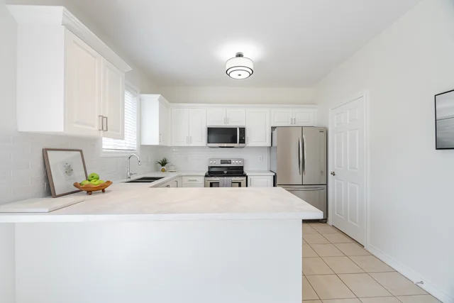 221 Ellis Crescent, Milton - photo 21