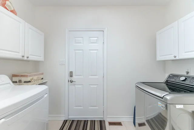 221 Ellis Crescent, Milton - photo 24