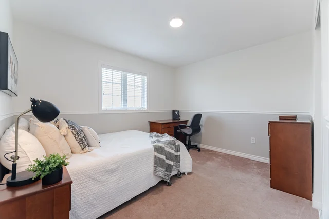 221 Ellis Crescent, Milton - photo 35