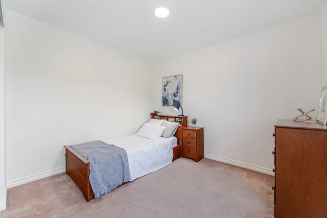 221 Ellis Crescent, Milton - photo 37