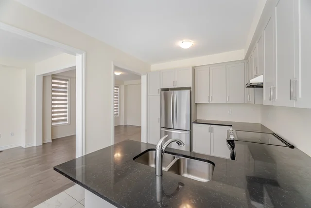 9 Kentledge Avenue, East Gwillimbury - photo 25