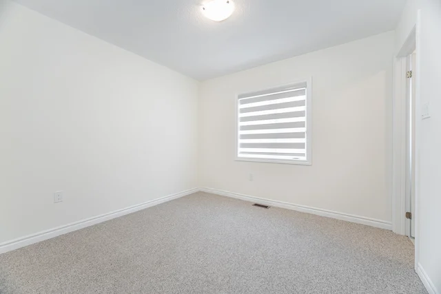 9 Kentledge Avenue, East Gwillimbury - photo 37