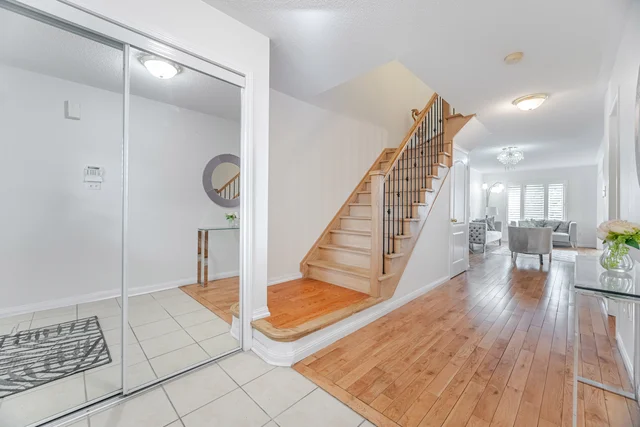 112 Big Moe Crescent, Brampton - photo 9