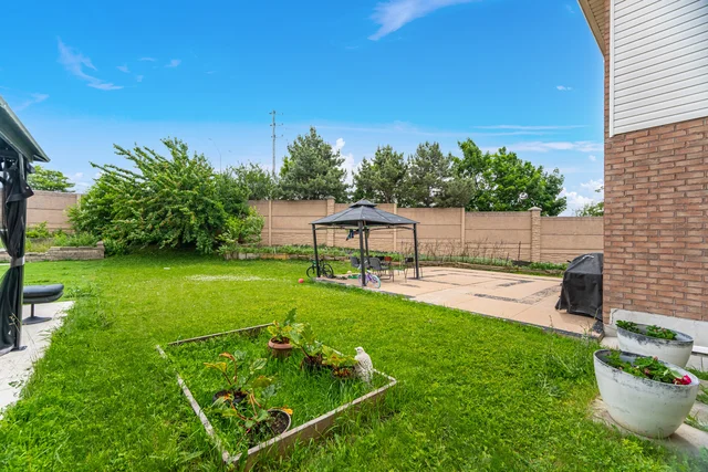 112 Big Moe Crescent, Brampton - photo 37