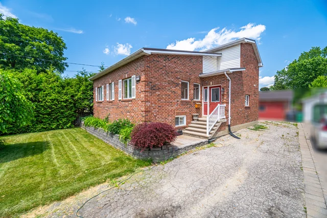 1241 Lakebreeze Drive, Mississauga - photo 2