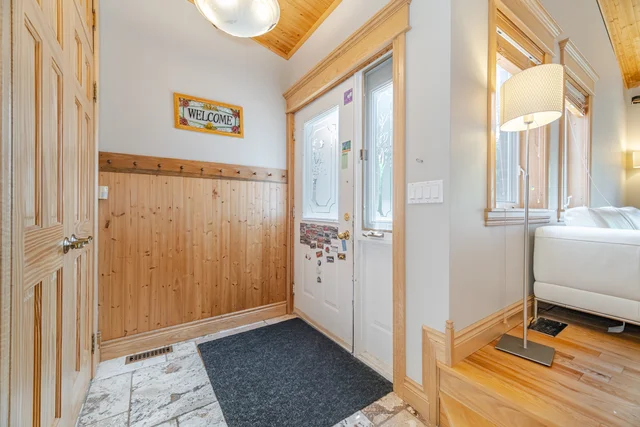 1241 Lakebreeze Drive, Mississauga - photo 8