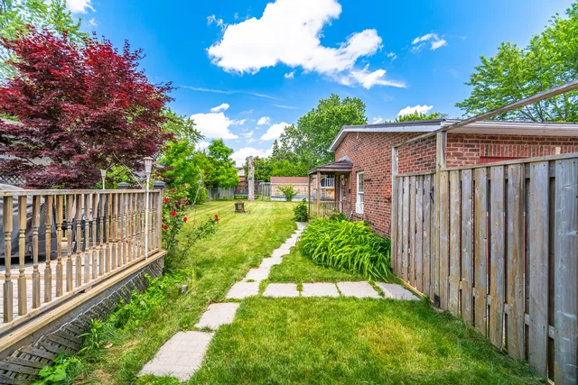 1241 Lakebreeze Drive, Mississauga - photo 58