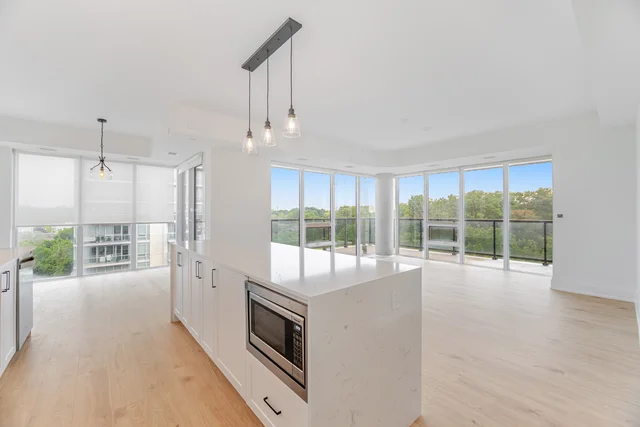 #702-1035 Southdown Road, Mississauga - photo 9