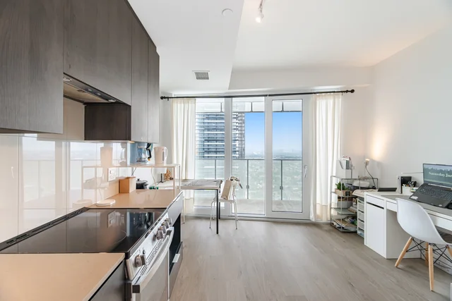 #3308-3900 Confederation Parkway, Mississauga - photo 7