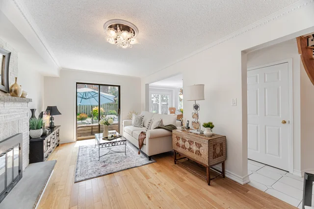 25 Feltham Road, Markham - photo 24