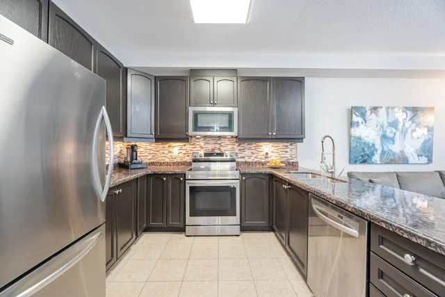 28 Versailles Crescent, Brampton - photo 14