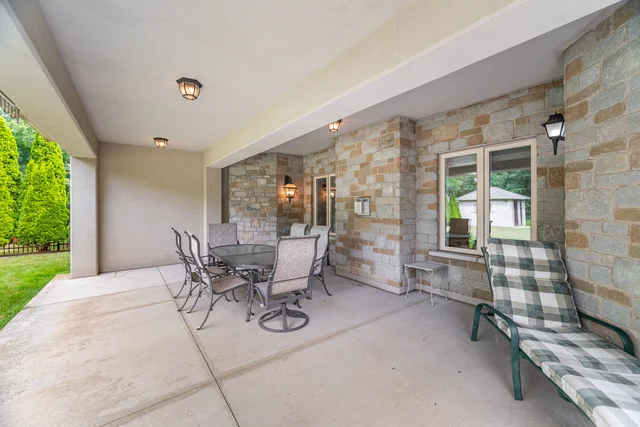 32 Rosa Court, Woodbridge - photo 115