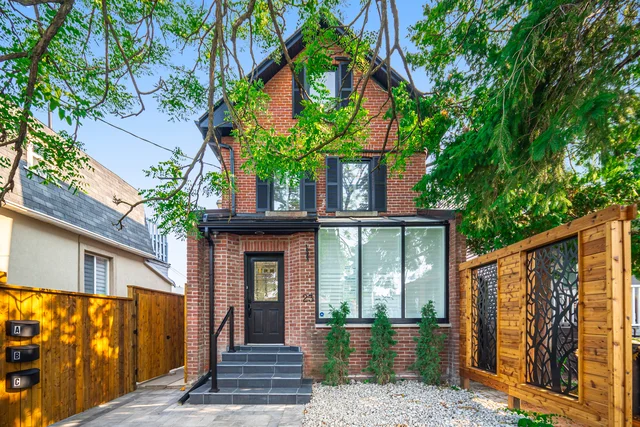 #2-23 Maria Street, Toronto - photo 1