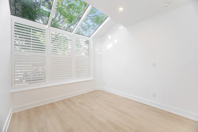 #2-23 Maria Street, Toronto - photo 15
