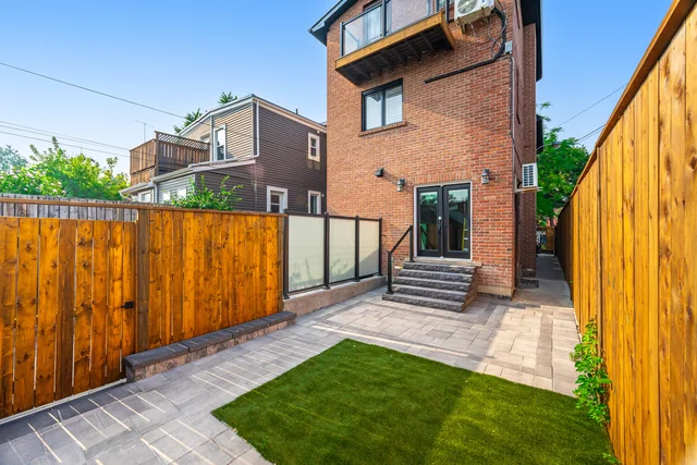 #2-23 Maria Street, Toronto - photo 24
