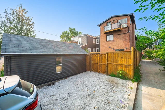 #2-23 Maria Street, Toronto - photo 26