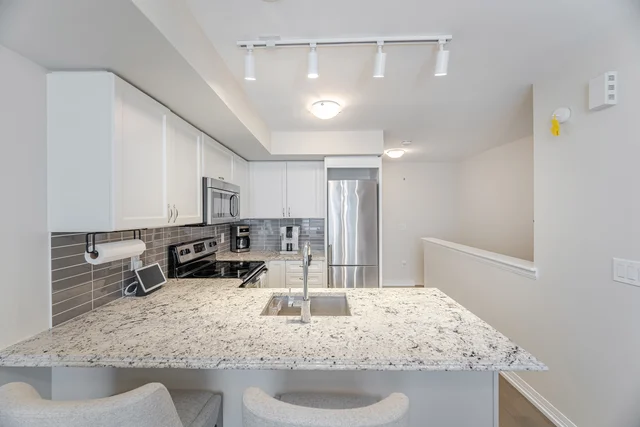 #3-169 William Duncan Road, North York - photo 11