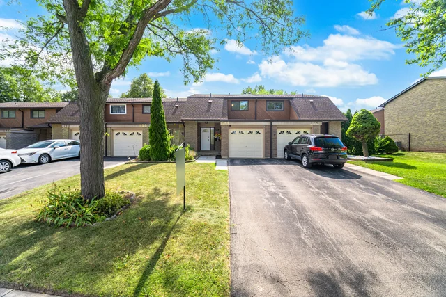 552 Pinedale Avenue, Burlington - photo 4