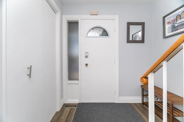 552 Pinedale Avenue, Burlington - photo 9