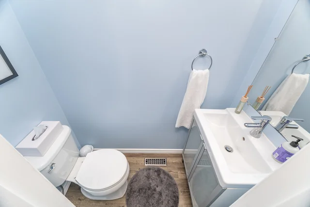 552 Pinedale Avenue, Burlington - photo 25