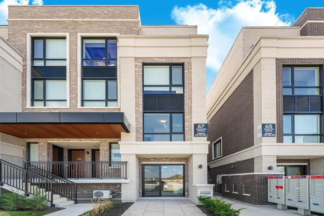 #A101-67 Saigon Drive, Richmond Hill - photo 1