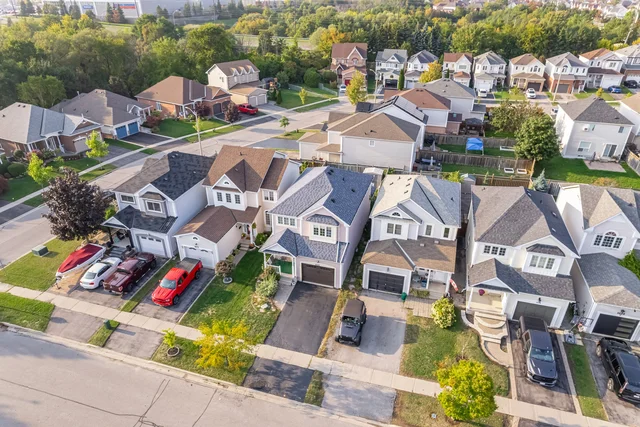 1016 Roseheath Street, Oshawa - photo 4