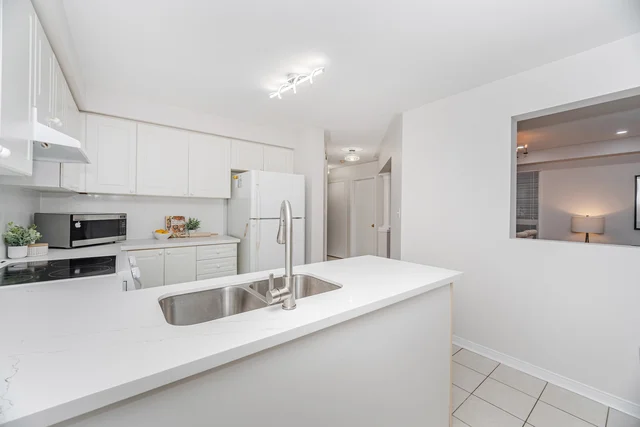1016 Roseheath Street, Oshawa - photo 36