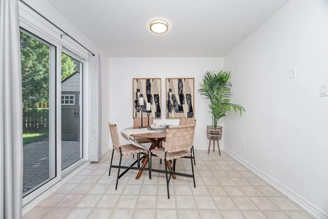 125 Hollyberry Trail, North York - photo 10