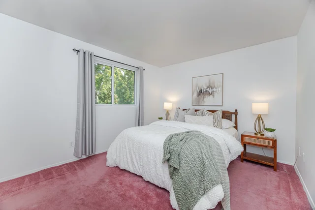125 Hollyberry Trail, North York - photo 15