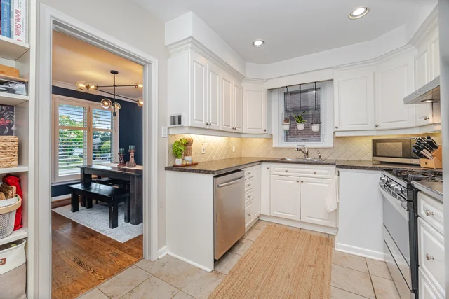 66 Mooreshead Drive, Etobicoke - photo 12