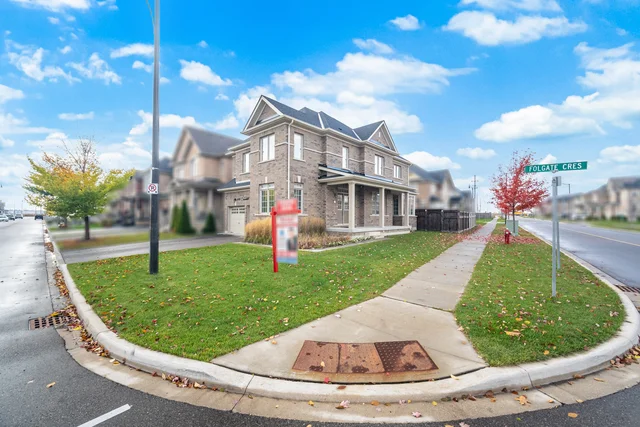 114 Haverhill Road, Brampton - photo 2