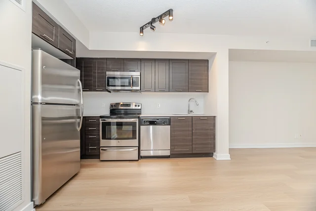 #1406-2220 Lake Shore Boulevard West, Etobicoke - photo 16