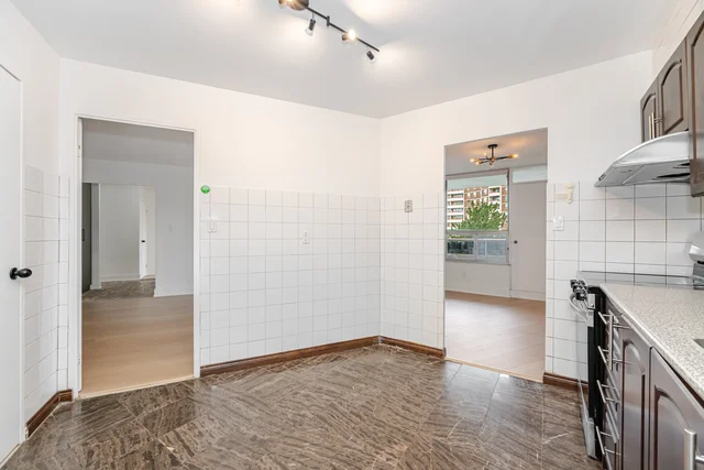 #301-5 Shady Golfway, North York - photo 13