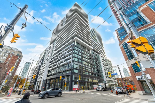#413E-70 Princess Street, Toronto - photo 1