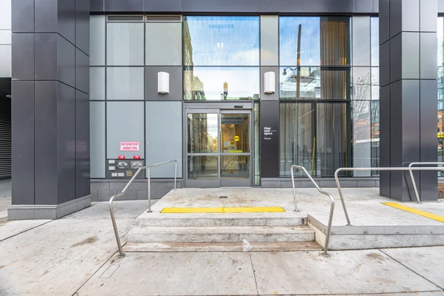 #413E-70 Princess Street, Toronto - photo 2