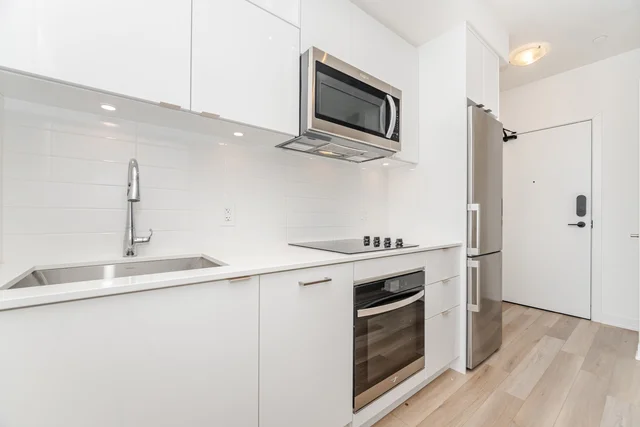 #413E-70 Princess Street, Toronto - photo 10
