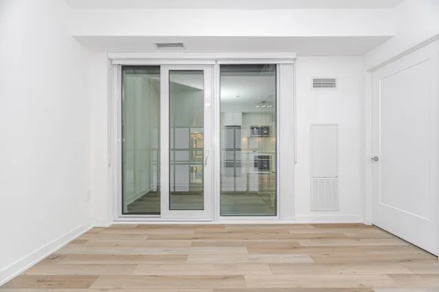 #413E-70 Princess Street, Toronto - photo 15